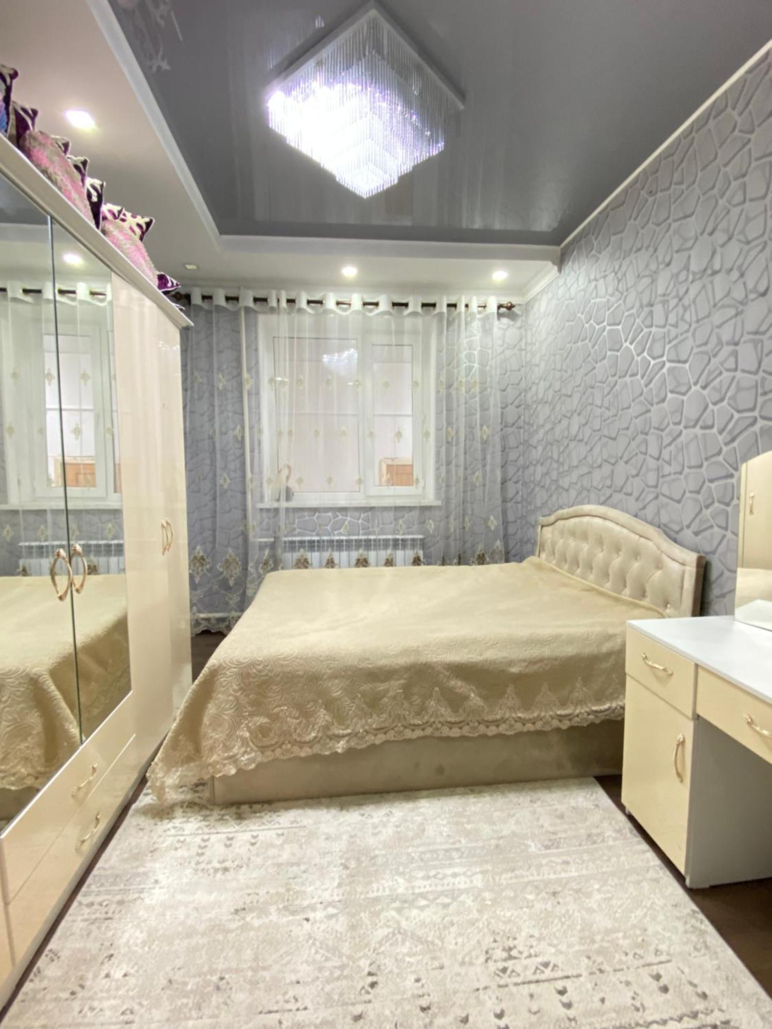 Guest House Glover Karakol Ngoại thất bức ảnh
