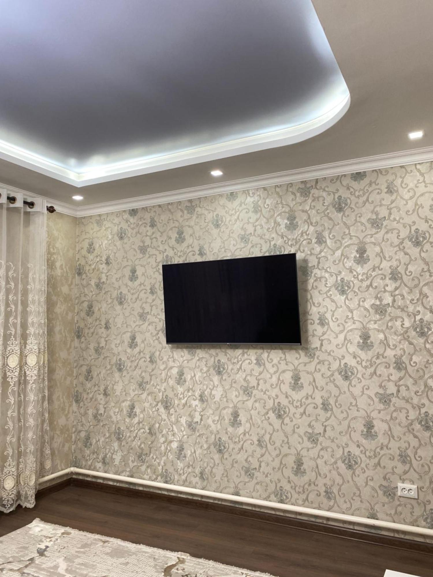 Guest House Glover Karakol Ngoại thất bức ảnh